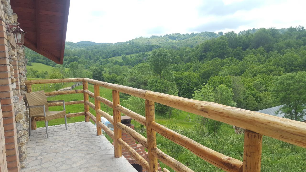 Casa Din Piatra Hotell Poiana  Exteriör bild